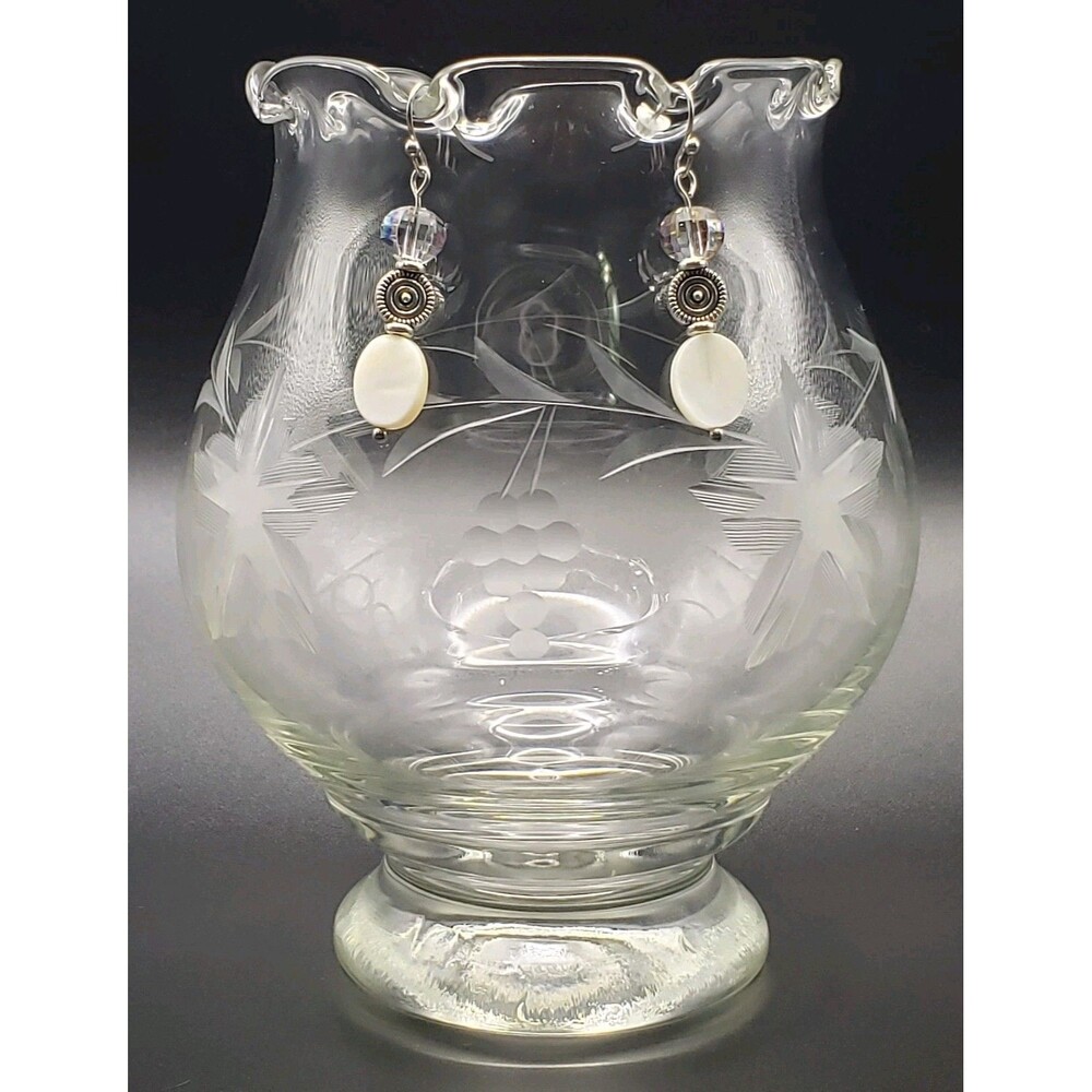 Beautiful White Shell & Stainless Costume~dangle~drop~ Fashion Earrings handmade